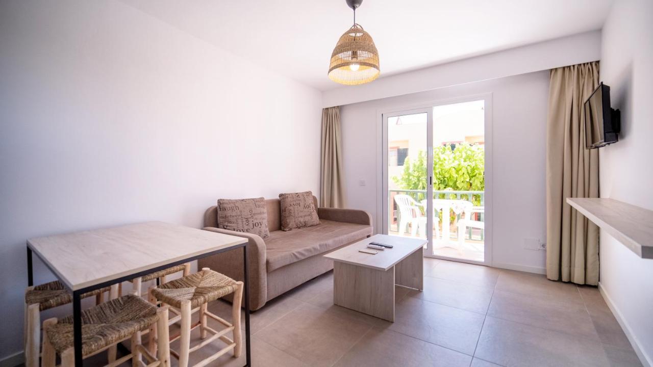 Sant Joan Apartaments - Adults Only Cala'N Blanes  Extérieur photo